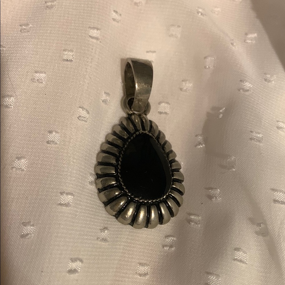 Silver Tone And Black Large Pendant - GUC